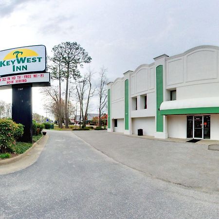 Key West Inn - Newport News Bagian luar foto