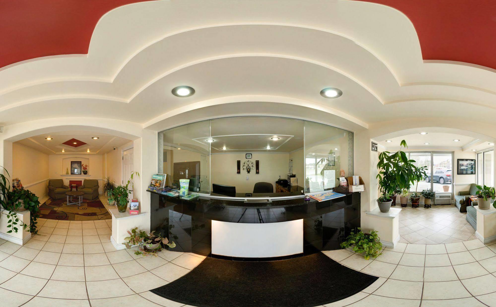 Key West Inn - Newport News Bagian luar foto